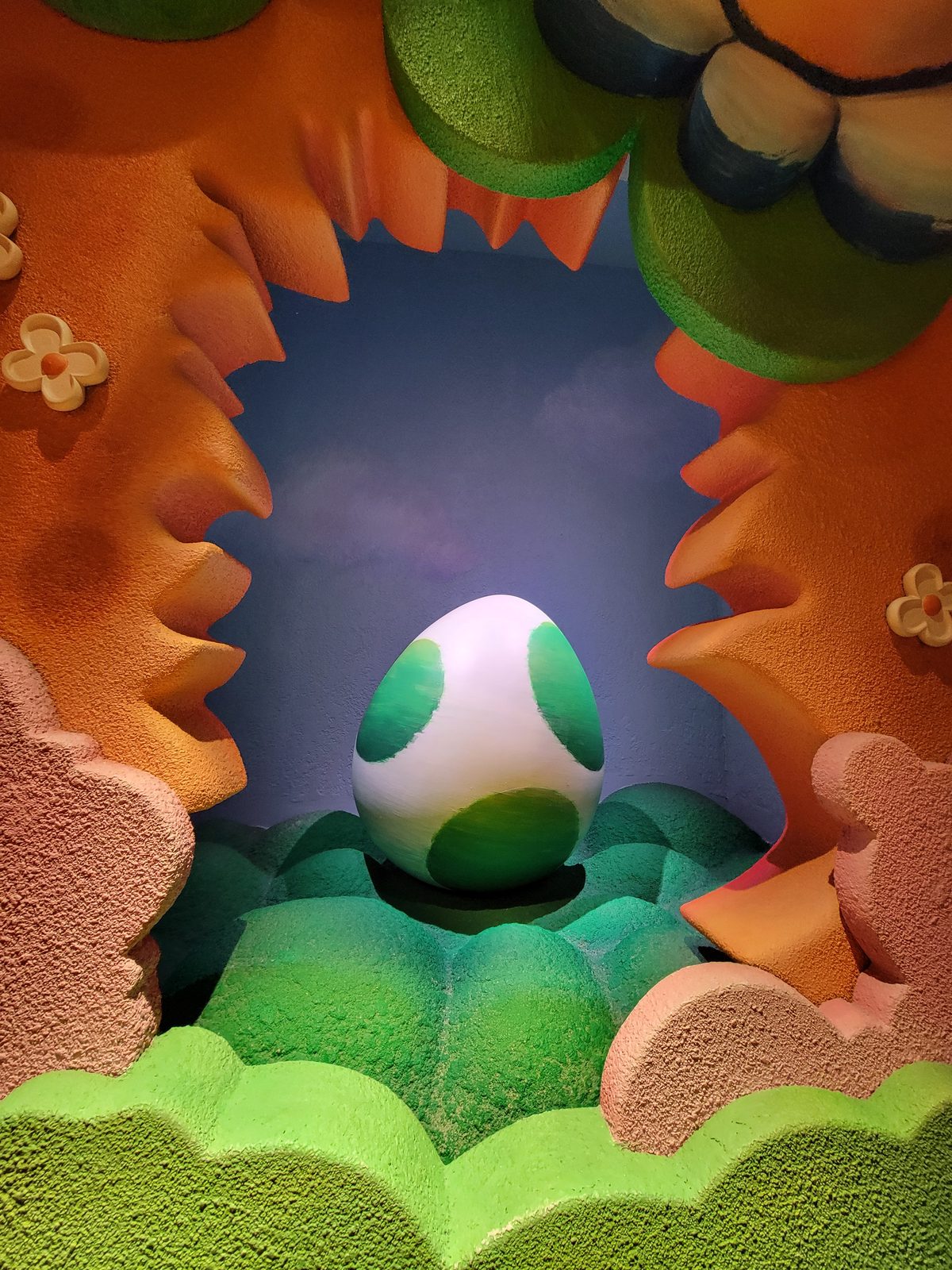 A giant Yoshi egg in Super Nintendo World