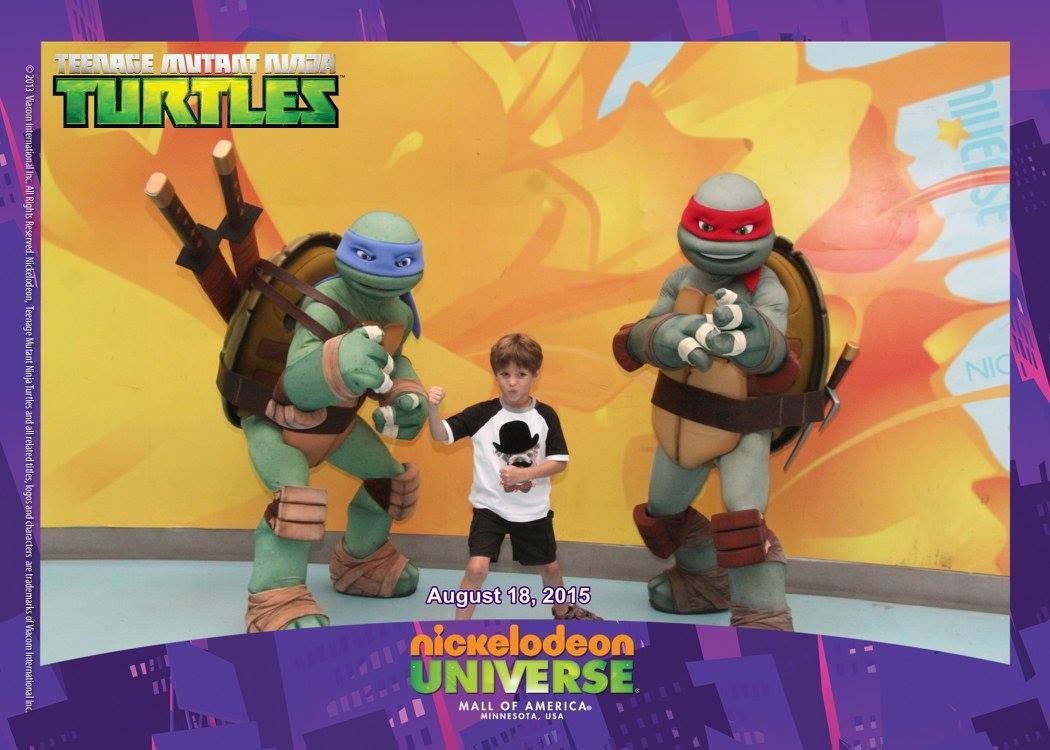 Leonardo, Thomas and Raphael at Nickelodeon Universe