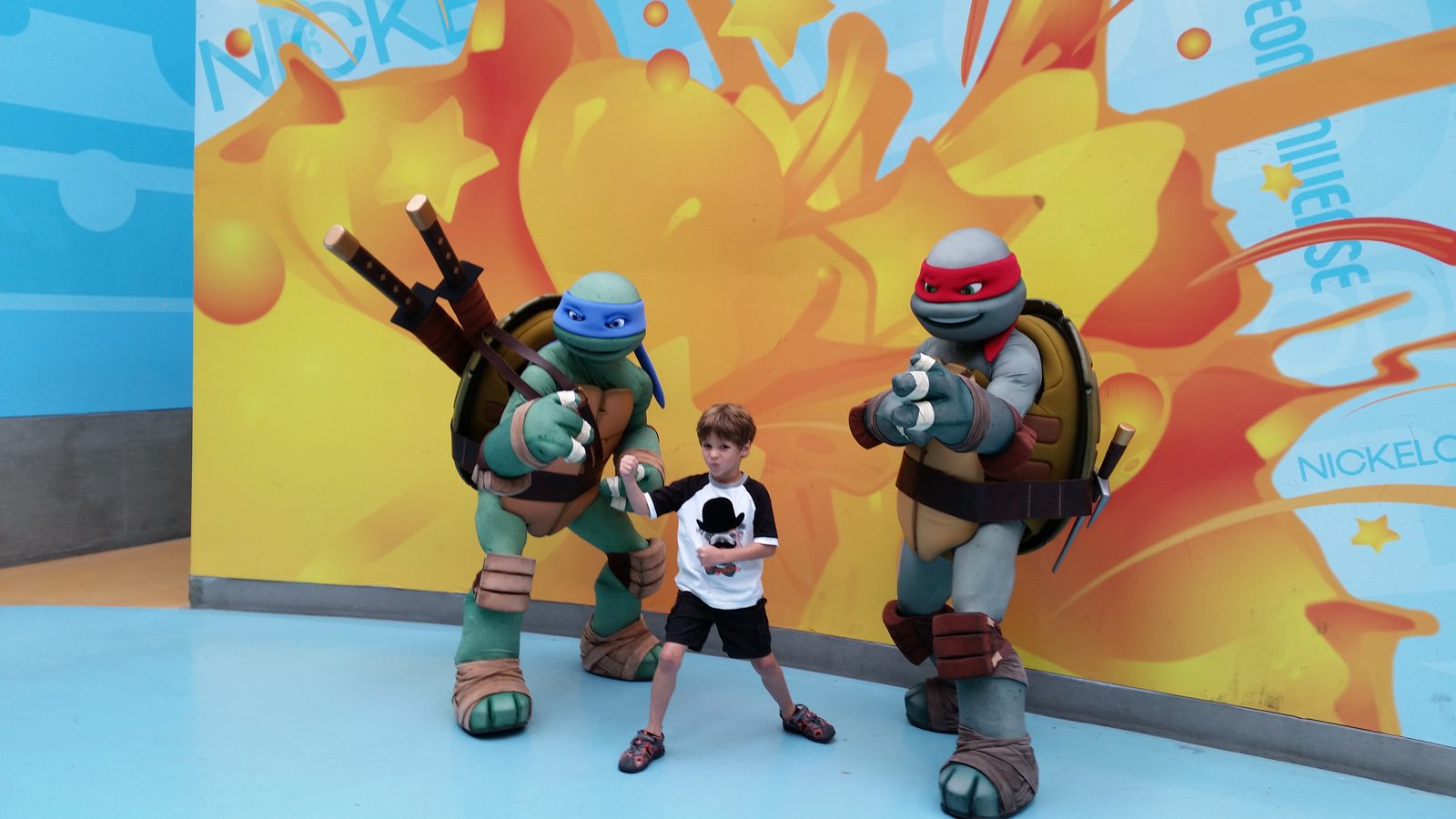 Leonardo, Thomas and Raphael at Nickelodeon Universe