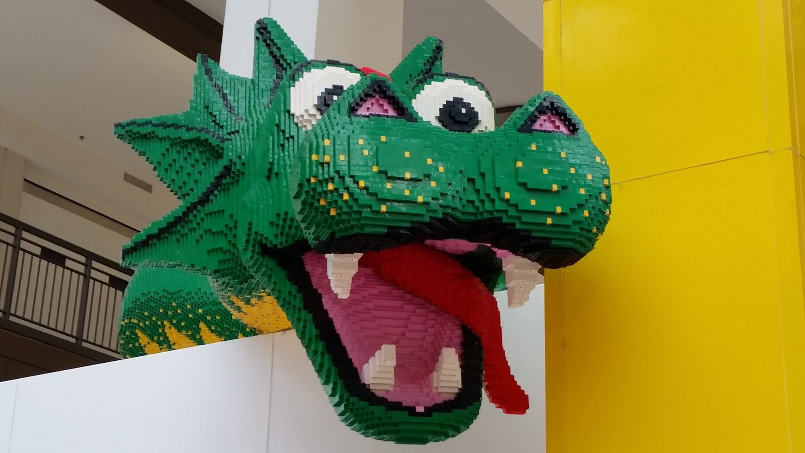 The LEGO dragon at Mall of America