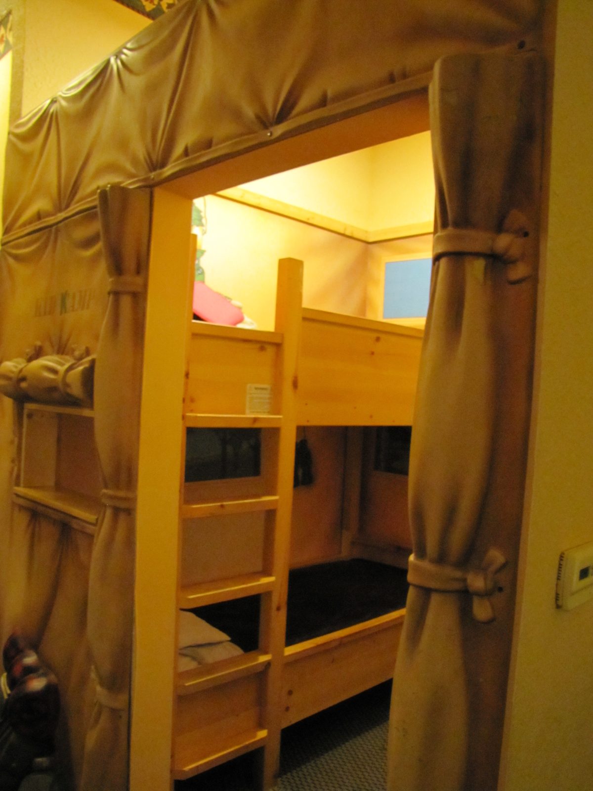 The kids' bunk room in our Kids Kamp suite