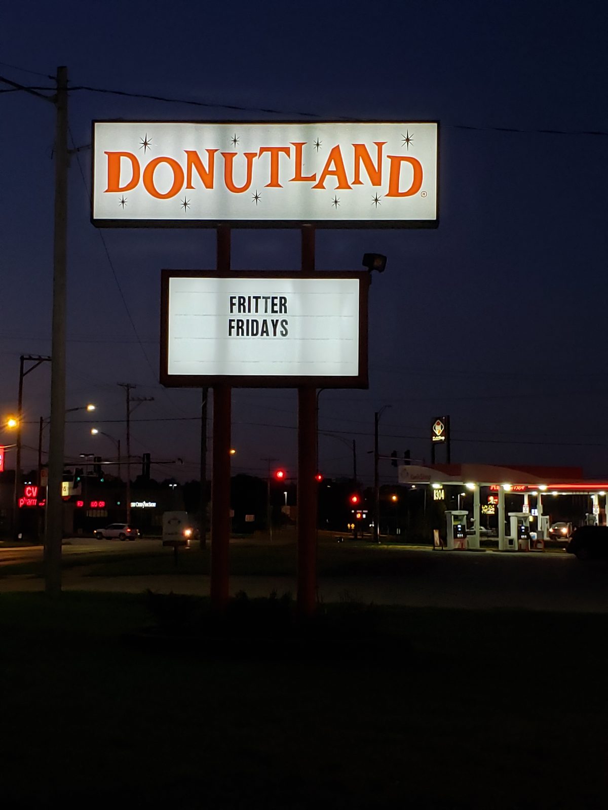 A Donutland stop before sunrise, Fritter Friday