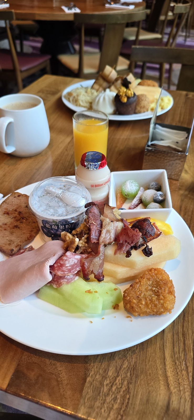 My breakfast plate at the Disney Explorers Lodge