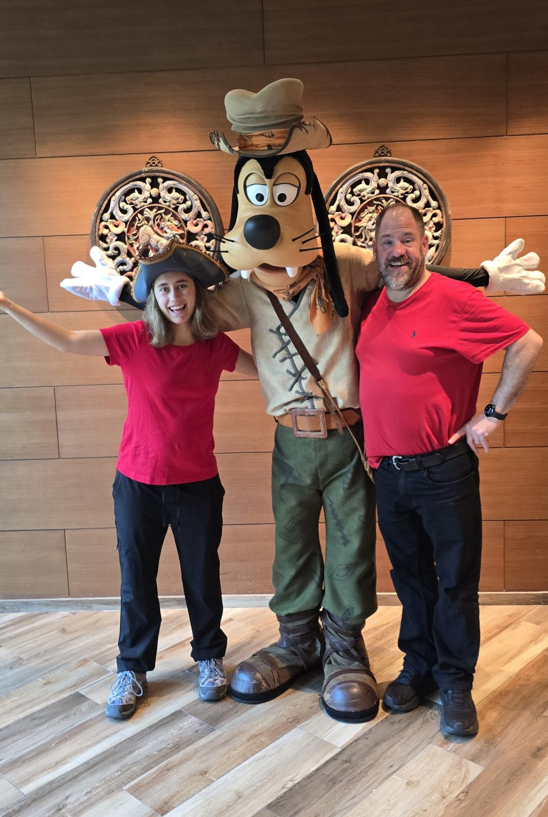 Goofy stops by breakfast for photos
